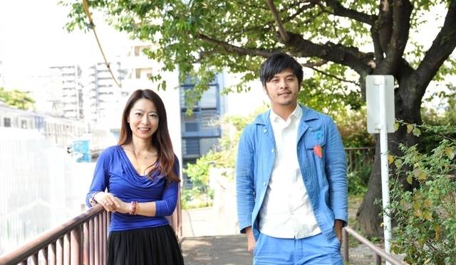 <strong>伊藤嶺花 × 坂口恭平｜スピリチュアル対談（前編）</strong>　クリエイター“自身”の魅力に迫る連載「Divine of Creation」。第14回目のゲストは、建築家、アーティスト、作家……とさまざまな肩書きをもつ坂口恭平さん