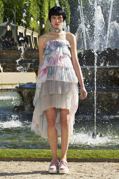 　2013年春夏クルーズコレクション ©CHANEL
