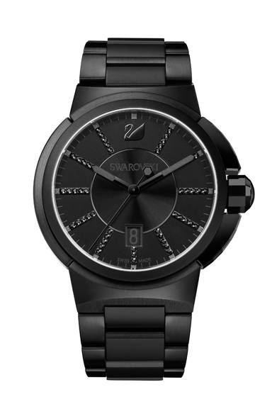 The "Piazza Grande," with its commanding 42mm diameter, features a dial framed by a classic ring and crystal embellishments at the indices. Its urban form, inspired by modern architecture, is ideal for the masculine yet sophisticated man seeking modern elegance.<br "/><br "/><strong>Piazza Grande Quartz</strong><br />¥148,050<br />Quartz, 42mm diameter, Ceramic x Jet Hematite x Crystal<br /><br />Swarovski Japan (Customer Relations)<br />Tel. 0120-10-8700<br />www.swarovski.co.jp