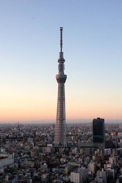 スカイツリー、夕日との相性はバッチリのようで