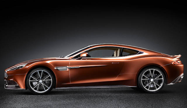 <strong>Aston Martin Vanquish｜アストンマーティン ヴァンキッシュ </strong>