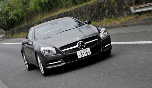 <strong>Mercedes-Benz SL550 BlueEFFICIENCY</strong>