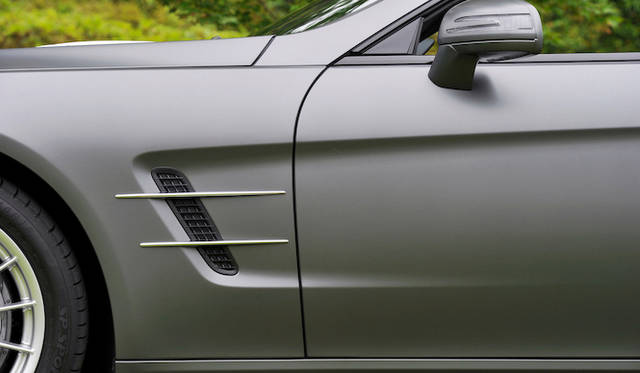 <strong>Mercedes-Benz SL550 BlueEFFICIENCY</strong>