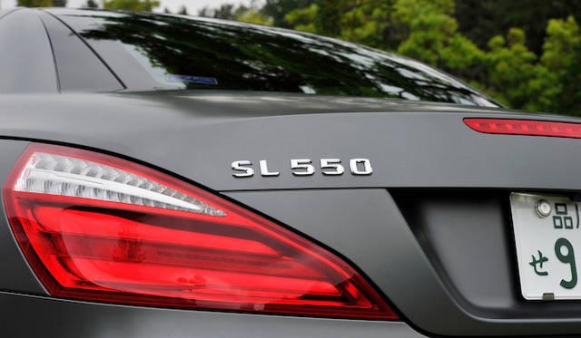 <strong>Mercedes-Benz SL550 BlueEFFICIENCY</strong>