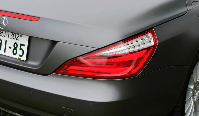 <strong>Mercedes-Benz SL550 BlueEFFICIENCY</strong>