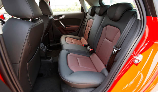 <strong>Audi A1 Sportback｜アウディ A1 スポーツバック</strong><br />本革ミラノレザーとシートヒーター（フロント）を設定（28万円）