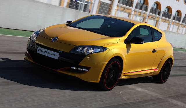 <strong>ルノー メガーヌ ルノー・スポール｜Renault Megane Renault Sport</strong>（写真は本国仕様）