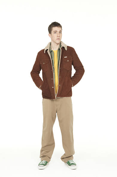 <strong>Smith ＆ Hardy</strong>　RANCH COAT ¥141,750, L/S POCKET T-SHIRT ¥12,600, YOKE SHIRT ¥29,400, W POCKET CHINO TROUSER ¥29,400