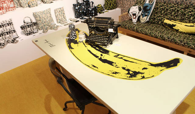 <strong>MEDICOM TOY</strong> ©/ ®/TM The Andy Warhol Foundation for the Visual Arts, Inc.