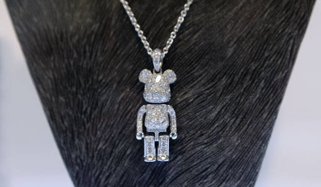 <strong>MEDICOM TOY</strong> BE@RBRICK TM & © 2001-2012 MEDICOM TOY CORPORATION. All rights reserved.