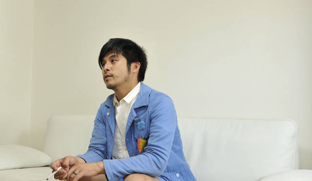 <strong>Reika Ito x Kyohei Sakaguchi | Spiritual Talk (Part 2)</strong> "The title of my new book is 'How to Create an Independent Nation,' and in English, it's 'Practice for Revolution.' In other words, I'm writing about how I've been practicing revolution all along." (Kyohei Sakaguchi)