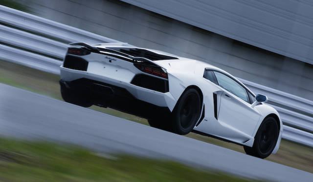 <strong>Lamborghini Aventador LP 700-4</strong>