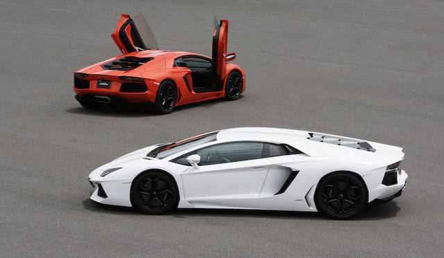 <strong>Lamborghini Aventador LP 700-4</strong>