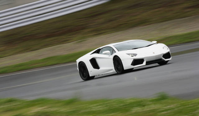 <strong>Lamborghini Aventador LP 700-4</strong>