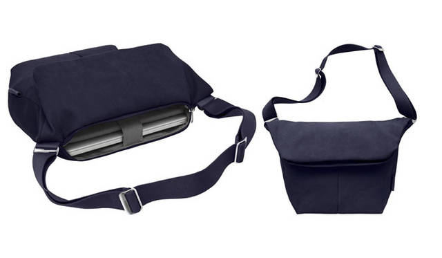 <strong>LIVING MOTIF</strong> | The Laptop Messenger, a shoulder bag with natural colors that easily match any outfit, a balanced design, and ample storage for daily essentials. For 13-inch models, ¥17,640; for 15-inch, ¥18,690.