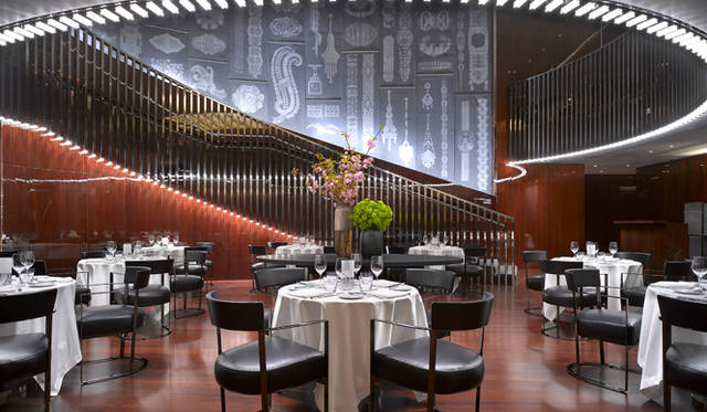 <strong>BVLGARI</strong> | "Il Ristorante" offers fine Italian cuisine and Italian wines.