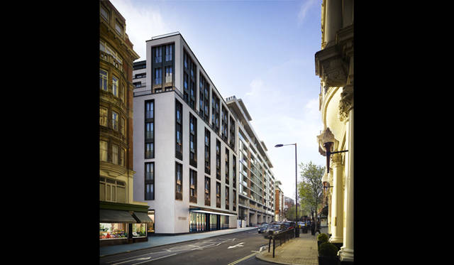 <strong>BVLGARI</strong> | Bulgari Hotel & Residences London allows guests to fully experience the brand's glamorous mood and heritage throughout the hotel. It is a space that enriches stays in London, a city currently drawing global attention.
