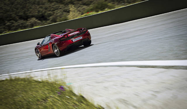 <strong>McLaren MP4-12C Spider</strong>