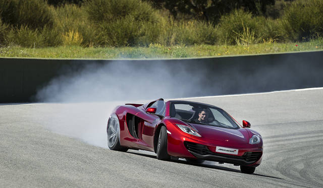 <strong>McLaren MP4-12C Spider</strong>