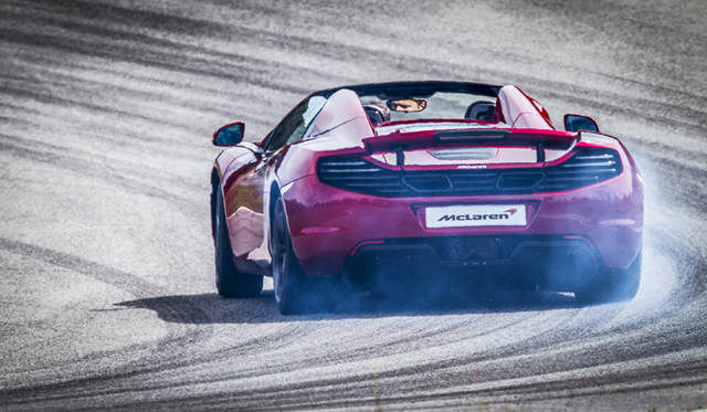 <strong>McLaren MP4-12C Spider</strong>