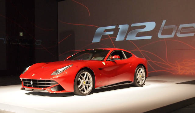 <strong>Ferrari F12berlinetta</strong>
