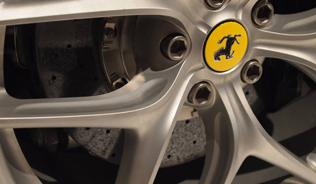<strong>Ferrari F12berlinetta</strong>