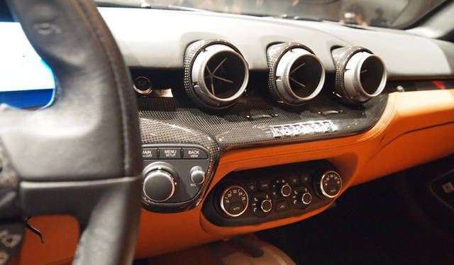 <strong>Ferrari F12berlinetta</strong>