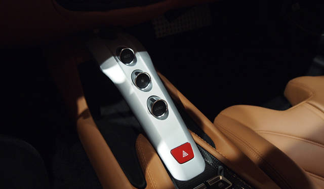 <strong>Ferrari F12berlinetta</strong>