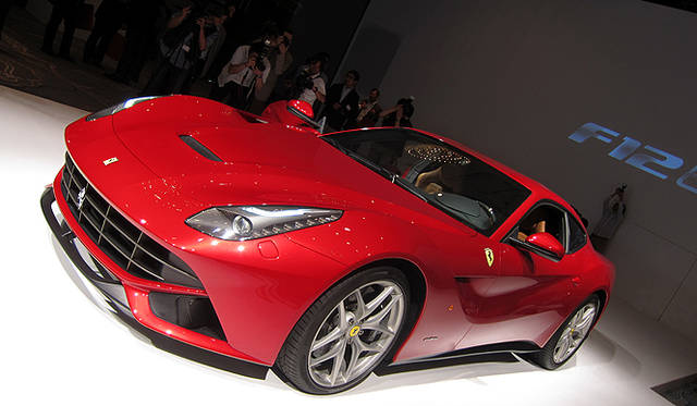 <strong>Ferrari F12berlinetta</strong>