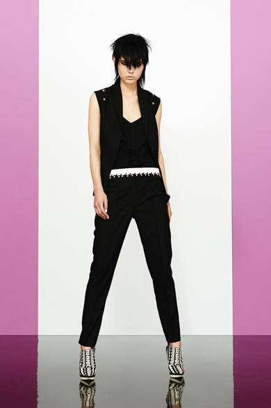 　2013年春夏プレコレクション ©VERSACE