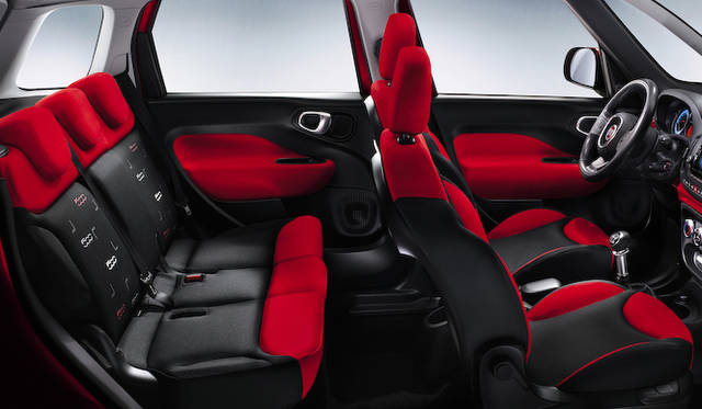 <strong>Fiat 500L｜フィアット500L</strong>