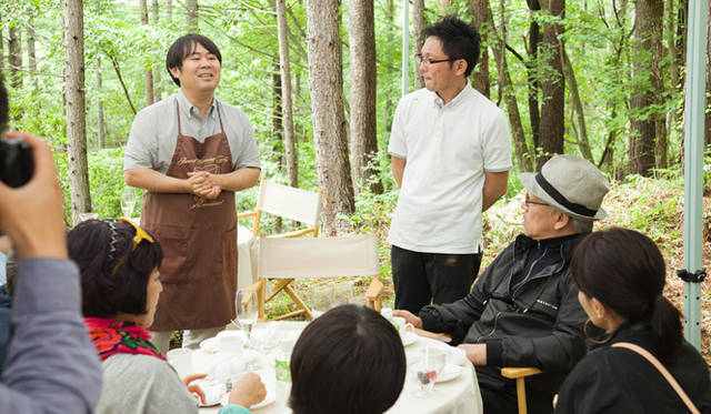 While enjoying dessert after the meal, we listened to an explanation from someone at Maruyama Coffee. Coffee brewed with Komoro's hard water is highly recommended.