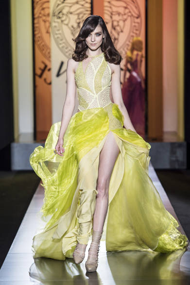 <strong>ATELIER VERSACE｜アトリエ ヴェルサーチ</strong>　2012年秋冬オートクチュールコレクション　© The Ritz Paris