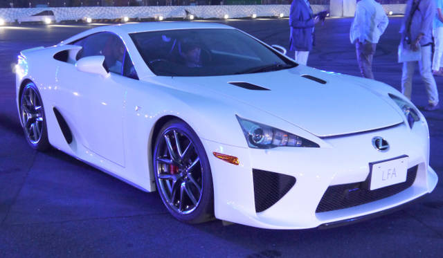 <br />レクサスのスーパースポーツカーLFA
