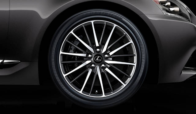 <strong>LEXUS LS460 F Sport｜レクサス LS460 Fスポーツ</strong>