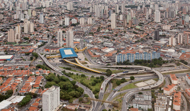 <strong>Audi Urban Future Award｜アウディ アーバン フューチャー アワード</strong>　© Urban Think Tank, São Paulo<br />São Paulo（サンパウロ）