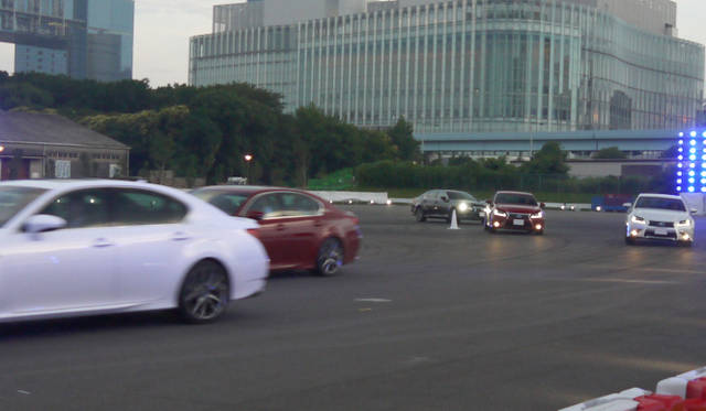 <strong>Lexus Spindle Night｜レクサス スピンドル ナイト</strong><br />トップレーシングドライバーによる同乗体験。使用車両はレクサスGS