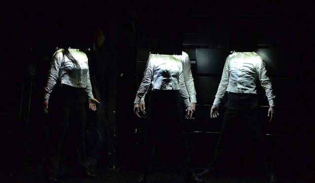 <strong>GRINDER-MAN｜グラインダーマン</strong>　「SONAR」　2011年3月　 金沢21世紀美術館　撮影：池田ひらく