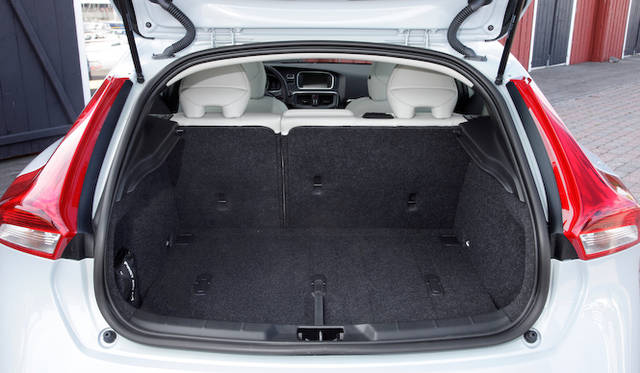<strong>Volvo V40｜ボルボV40</strong>