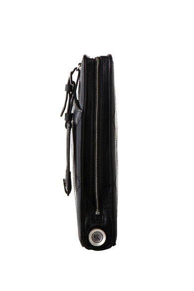 <strong>REALFLEET</strong> New Brand "KENJI AMADANA" "BAGTTERY (Bag + Battery)" Clutch Bag ¥59,000 (Black, Chocolate)