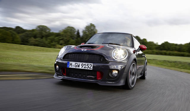 <strong>MINI John Cooper Works GP｜ミニ ジョン・クーパーワークス GP</strong>