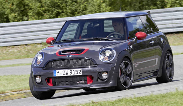 <strong>MINI John Cooper Works GP｜ミニ ジョン・クーパーワークス GP</strong>