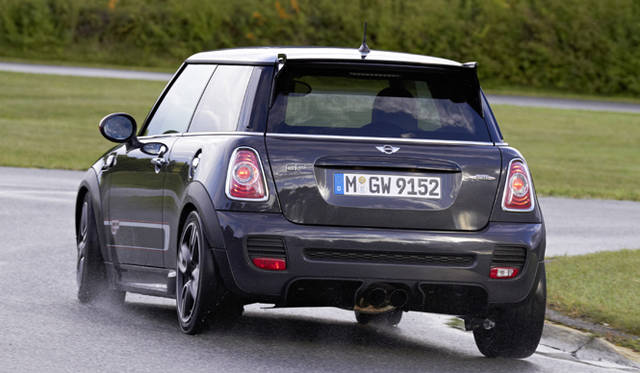 <strong>MINI John Cooper Works GP｜ミニ ジョン・クーパーワークス GP</strong>