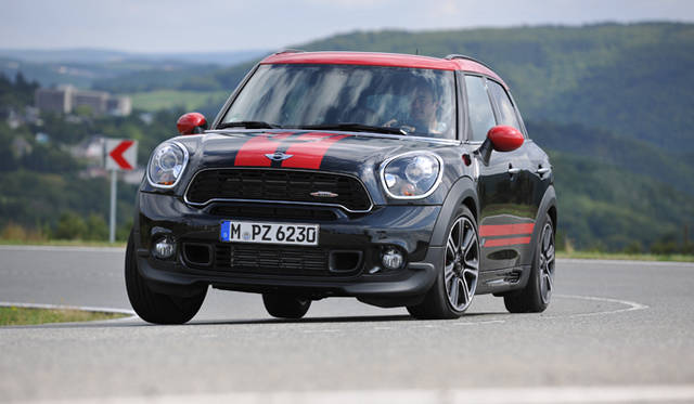 <strong>MINI John Cooper Works Countryman (Crossover)｜ミニ ジョン・クーパー・ワークス クロスオーバー</strong>