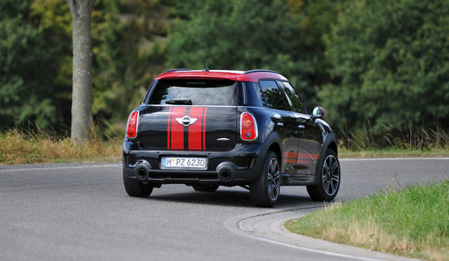 <strong>MINI John Cooper Works Countryman (Crossover)｜ミニ ジョン・クーパー・ワークス クロスオーバー</strong>