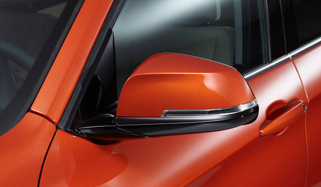 <strong>BMW  X1│ビー・エム・ダブリュー X1</strong>