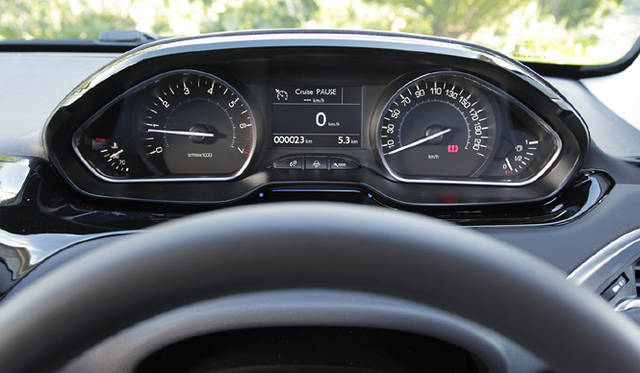 <strong>Peugeot 208｜プジョー 208</strong>