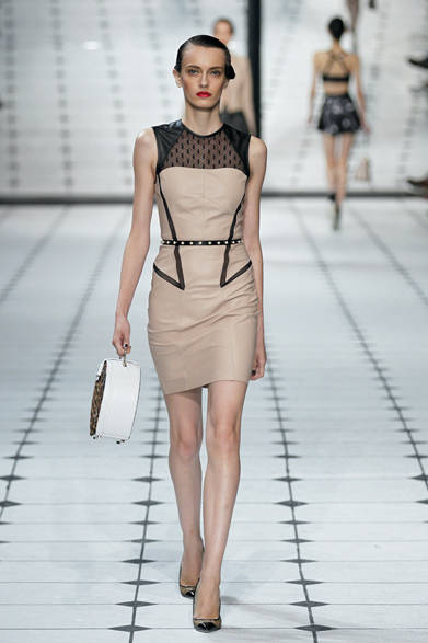 　2013年春夏コレクション