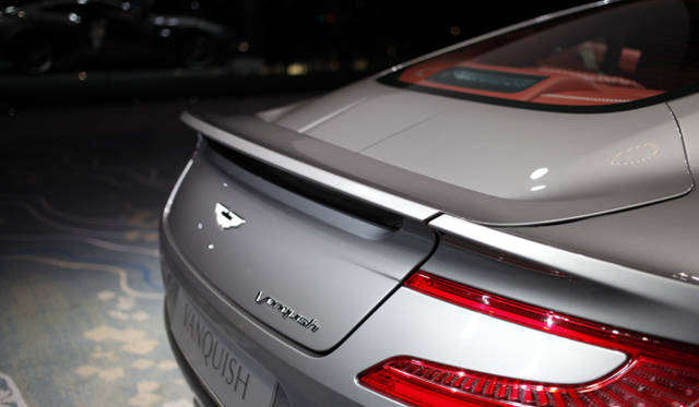 <strong>Aston Martin Vanquish｜アストンマーティン ヴァンキッシュ</strong>