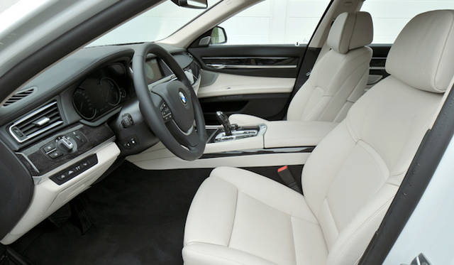 <strong>BMW 7 Series</strong>